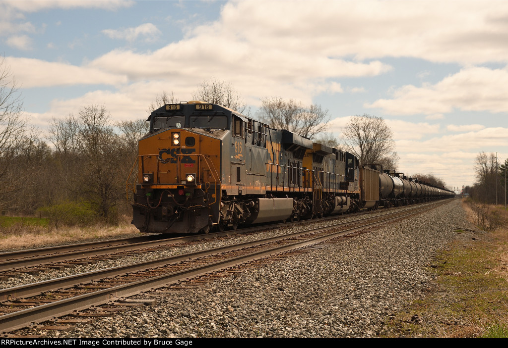 CSX 916